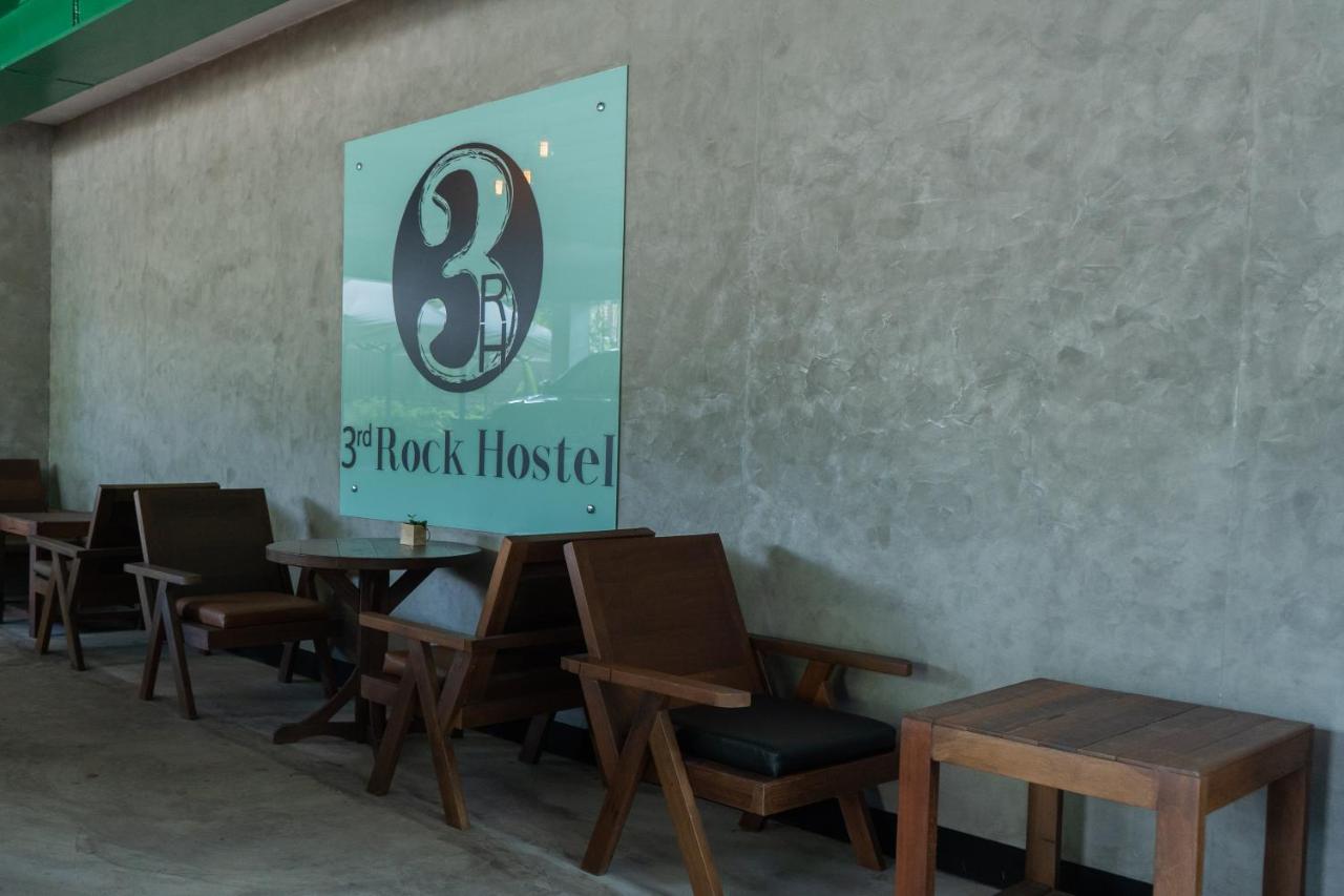 Third Rock Hostel Bangkok Exterior photo